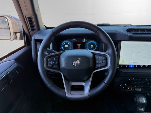New 2025 Ford Bronco Badlands image 10