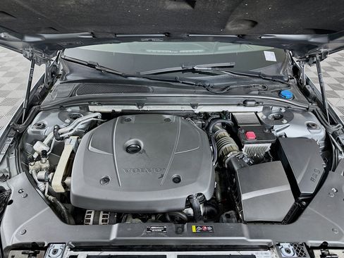 Used 2019 Volvo S60 T6 Inscription image 35
