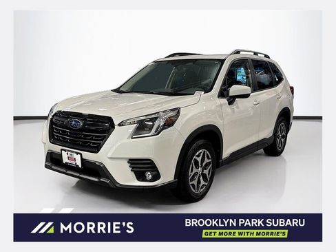 Used 2024 Subaru Forester Premium AWD/4WD image 1