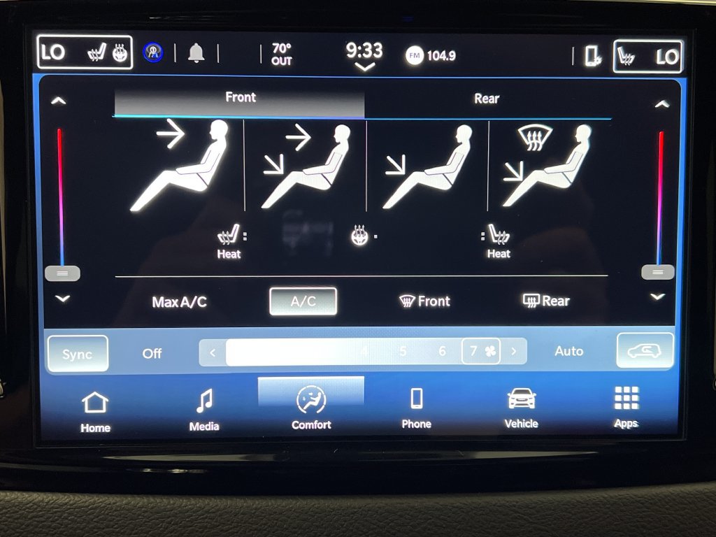 Used 2027 Chrysler Pacifica Select FWD image 69
