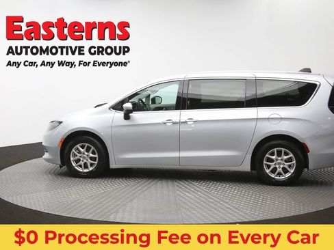 Used 2023 Chrysler Voyager LX FWD image 61
