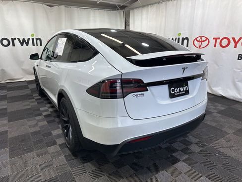 Used 2022 Tesla Model X image 5