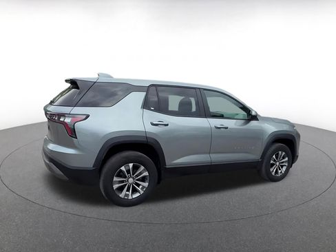 Used 2025 Chevrolet Equinox LT FWD image 14