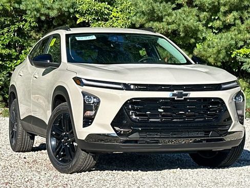 New 2026 Chevrolet Trax ACTIV w/ Driver Confidence Package FWD image 2