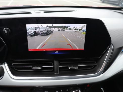 Used 2026 Chevrolet Trax LT FWD image 26