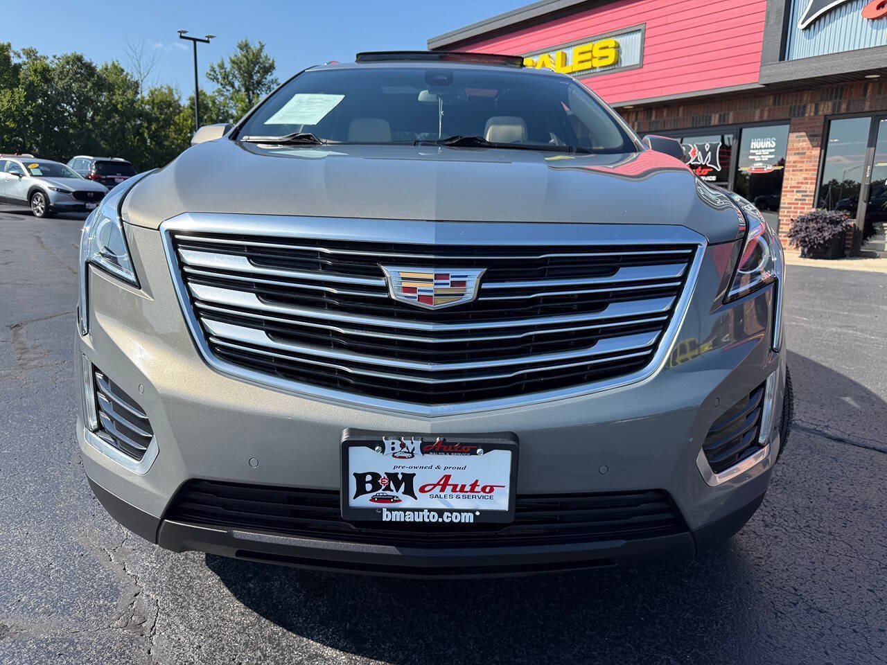 Used 2017 Cadillac XT5 Luxury w/ Driver Awareness Package FWD image 2