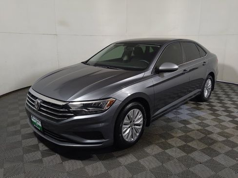 Used 2019 Volkswagen Jetta S FWD image 2