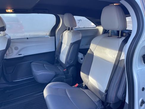 Used 2023 Toyota Sienna XSE image 20