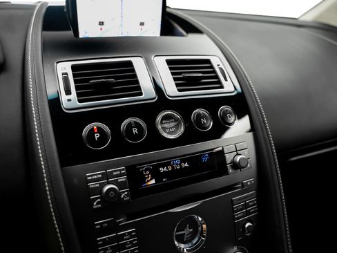 Used 2007 Aston Martin DB9 Coupe RWD image 45