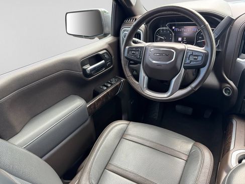 Used 2020 GMC Sierra 1500 Denali w/ Denali Ultimate Package AWD/4WD image 18