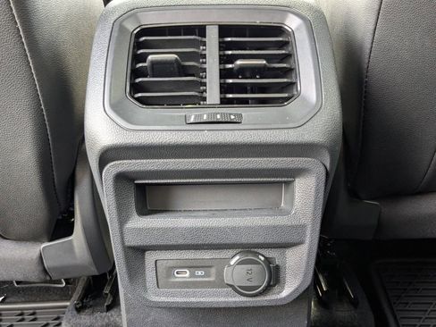 Used 2023 Volkswagen Tiguan SE R-Line FWD image 16