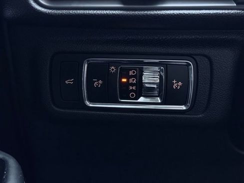 Used 2024 Lincoln Corsair AWD w/ Equipment Group 101A image 35