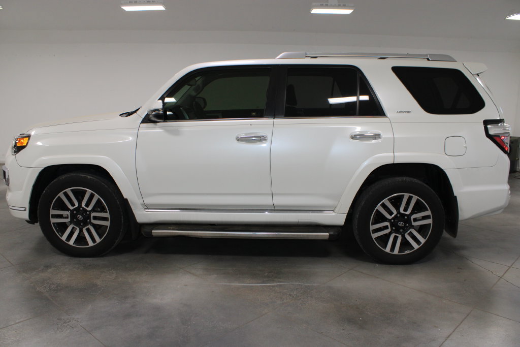 Used 2020 Toyota 4Runner Limited AWD/4WD image 6