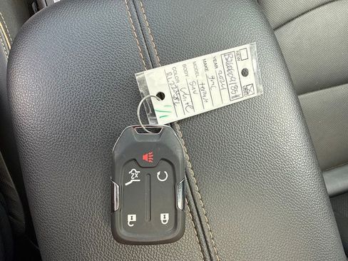 Used 2024 GMC Terrain AT4 w/ LPO, 'HIT The Road' Package AWD/4WD image 38