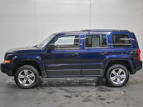 Used 2016 Jeep Patriot Latitude image 4