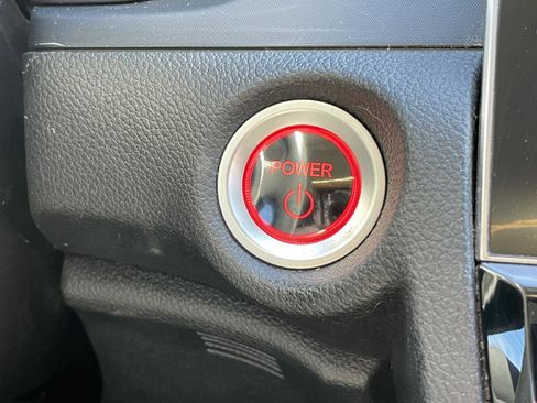 Used 2019 Honda Insight Touring image 21