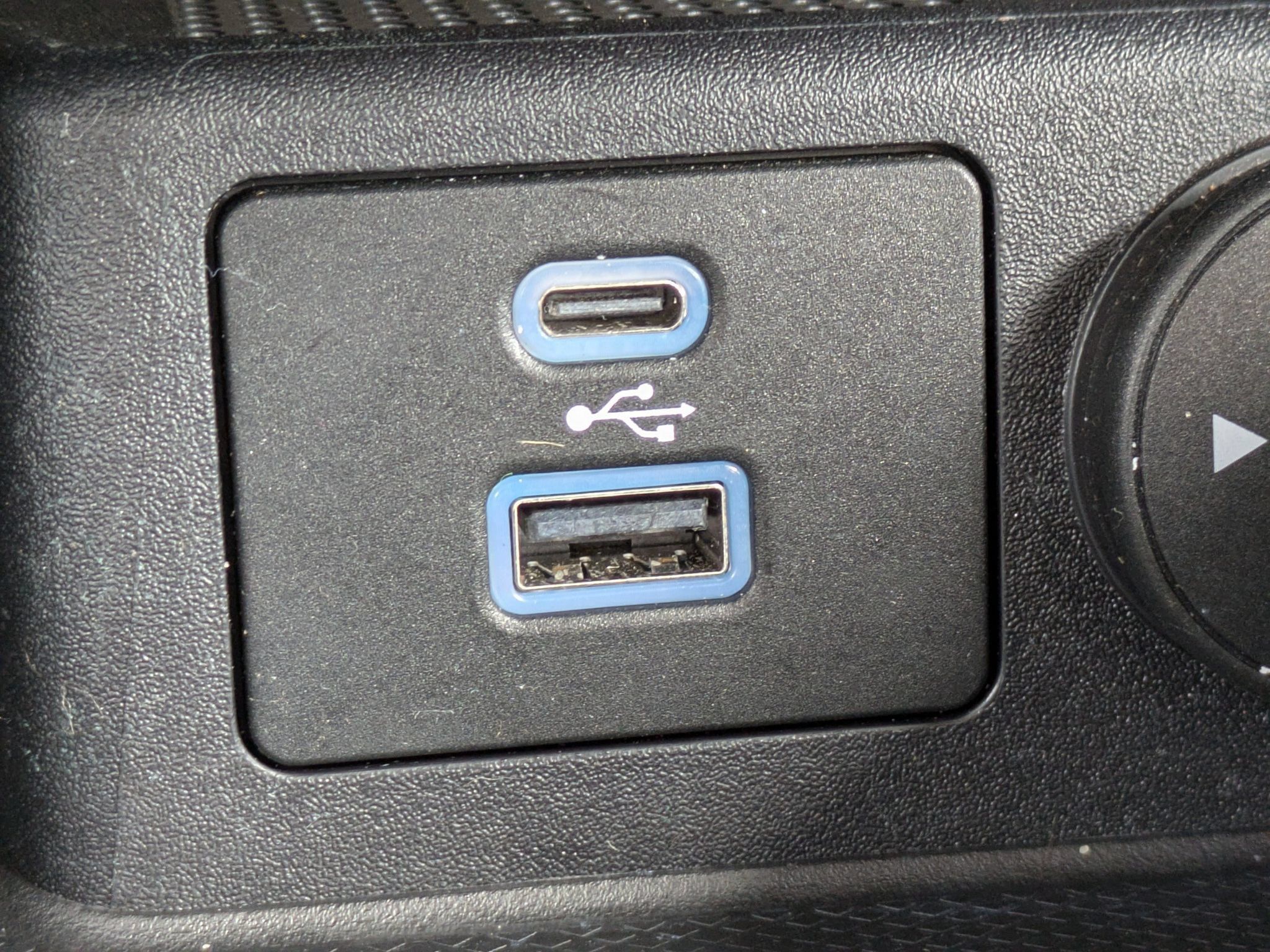 Used 2023 Ford Escape SE FWD image 23