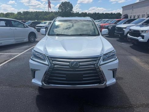 Used 2019 Lexus LX 570 4WD w/ Luxury Package image 13