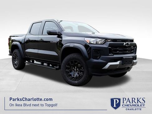 New 2026 Chevrolet Colorado Trail Boss AWD/4WD image 1