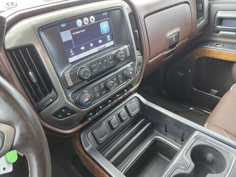 Used 2015 Chevrolet Silverado 1500 High Country AWD/4WD image 36