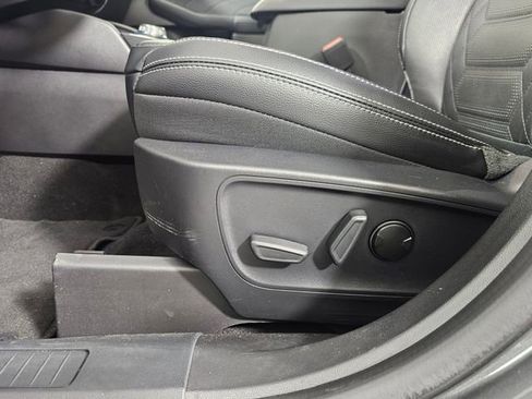 Used 2024 Ford Escape SE w/ PHEV Premium Package image 25