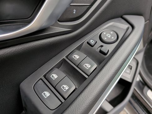 Used 2025 BMW M340i w/ Premium Package image 30