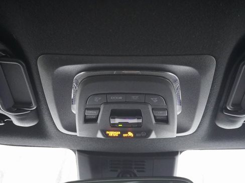 Used 2023 Toyota Corolla SE w/ SE Package image 19