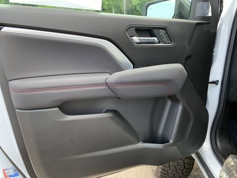 New 2025 Chevrolet Colorado Z71 w/ Z71 Convenience Package 2 image 13