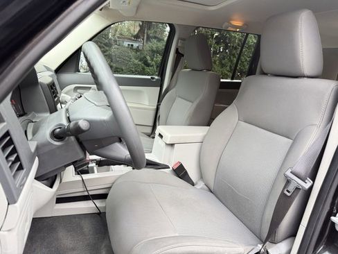 Used 2008 Jeep Liberty Sport w/ Popular Equipment Group image 10