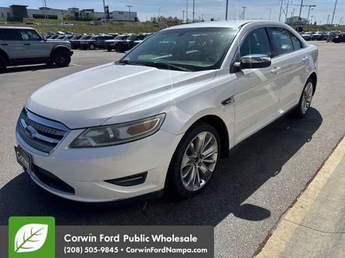 Used 2010 Ford Taurus Limited FWD image 3