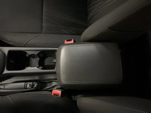 Used 2017 Ford Focus SE image 42