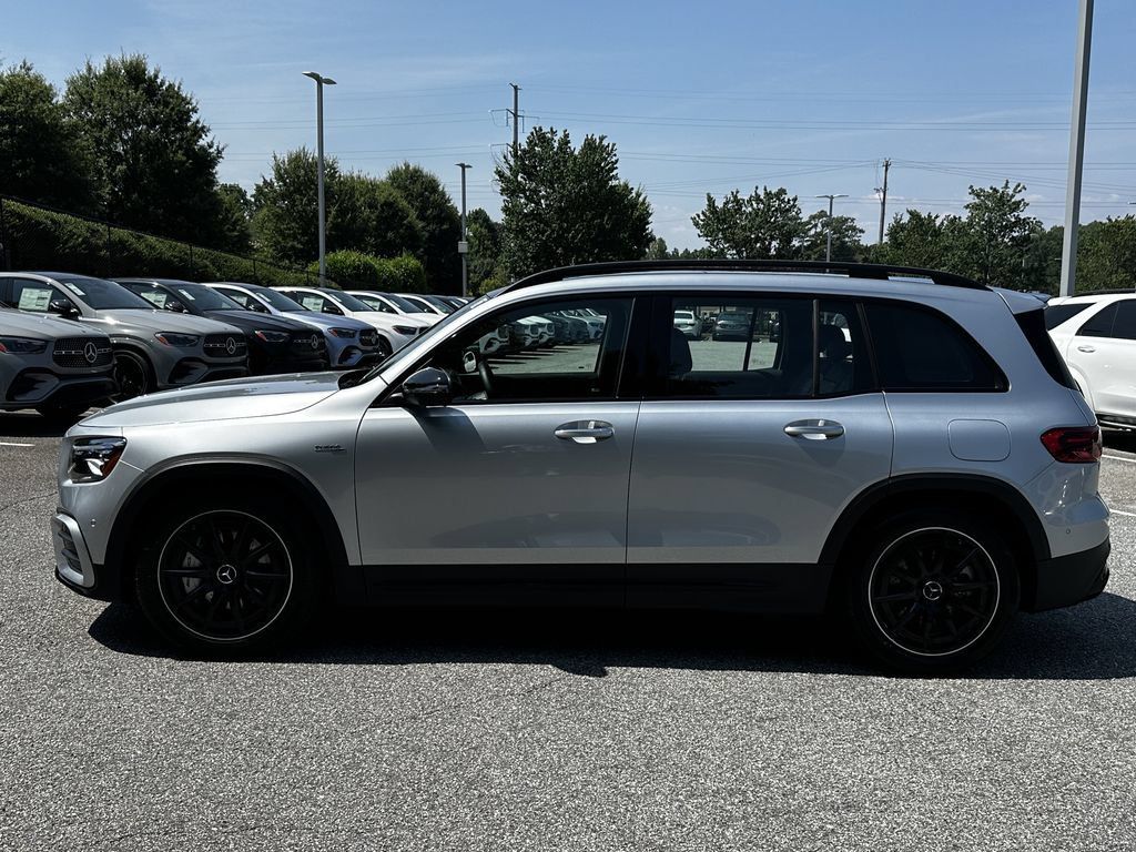 Used 2026 Mercedes-Benz GLB 35 AMG 4MATIC image 5