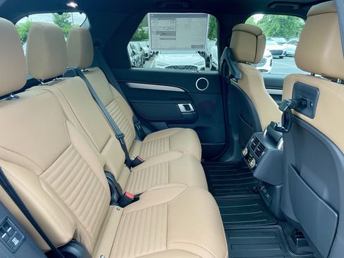 New 2026 Land Rover Discovery Dynamic SE AWD/4WD image 31