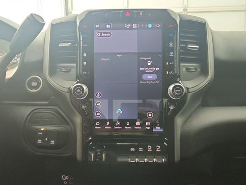 New 2026 RAM 2500 Tradesman AWD/4WD image 26