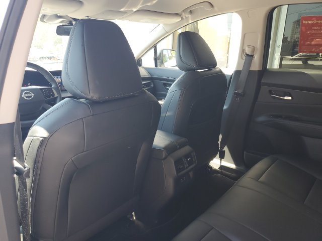 Certified 2025 Nissan Murano SV AWD/4WD image 31