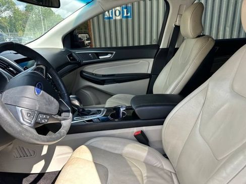 Used 2016 Ford Edge Titanium FWD image 14