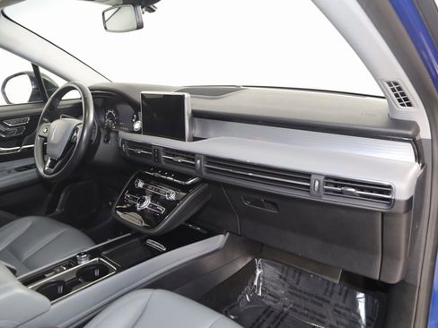 Used 2021 Lincoln Corsair Standard image 36