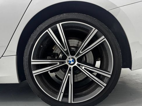 Used 2023 BMW 330i xDrive Sedan w/ Premium Package AWD/4WD image 9