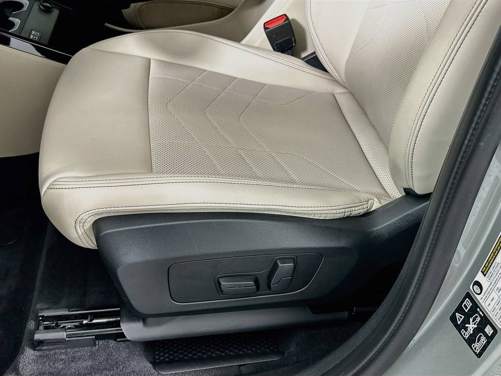 Certified 2024 BMW X1 xDrive28i w/ Convenience Package AWD/4WD image 19
