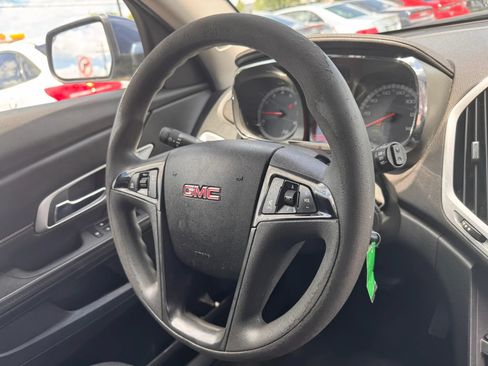 Used 2016 GMC Terrain SLE FWD image 25