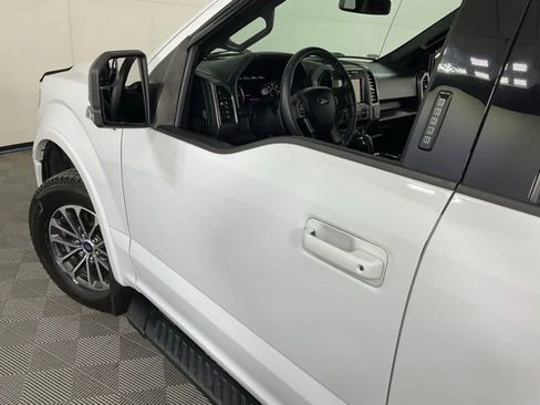 Used 2019 Ford F150 XLT w/ Equipment Group 302A Luxury AWD/4WD image 38