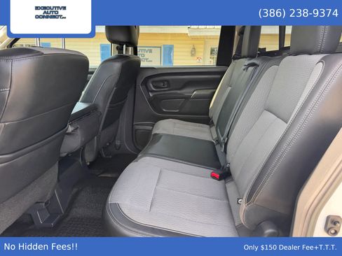 Used 2017 Nissan Titan S image 11