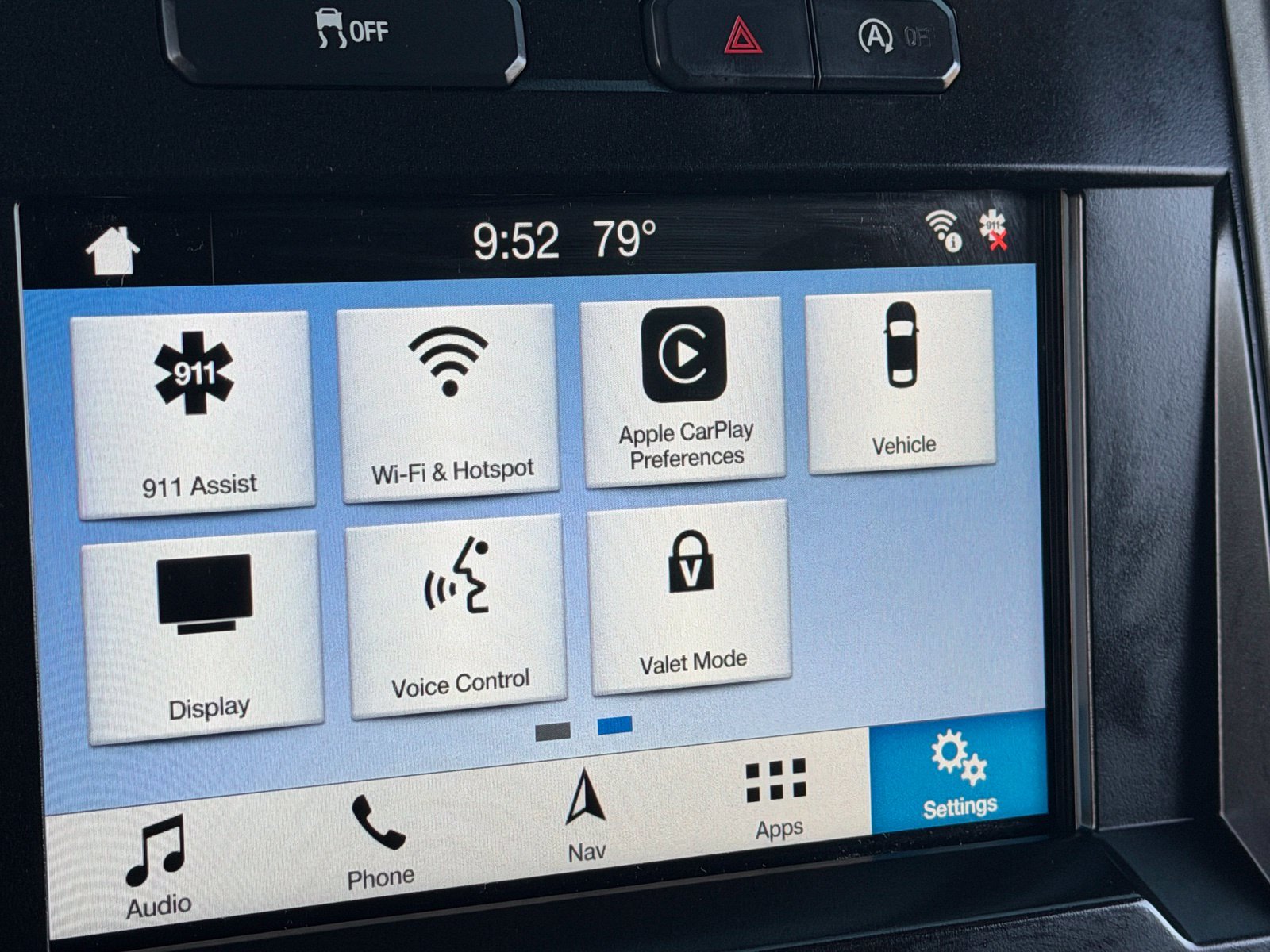 Used 2018 Ford F150 XLT w/ Equipment Group 302A Luxury AWD/4WD image 33
