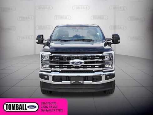 Used 2025 Ford F250 Lariat w/ FX4 Off-Road Package image 2