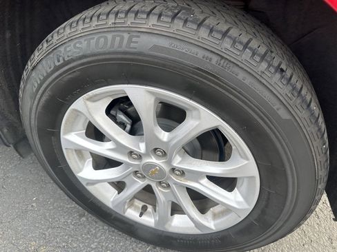 Used 2020 Chevrolet Equinox LT image 11