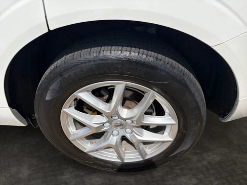 Used 2020 Volvo XC60 T5 Momentum w/ Protection Package AWD/4WD image 40