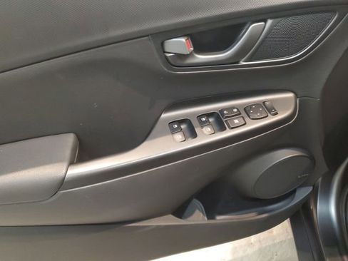 Used 2019 Hyundai Kona Ultimate image 11