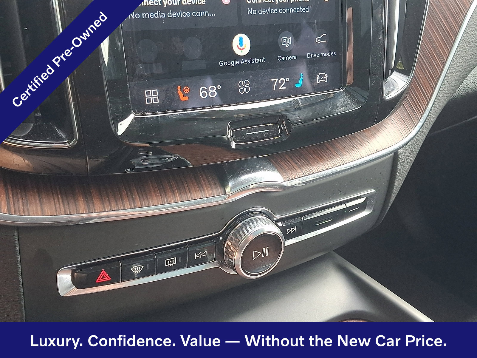 Certified 2023 Volvo XC60 B5 Ultimate w/ Climate Package AWD/4WD image 17