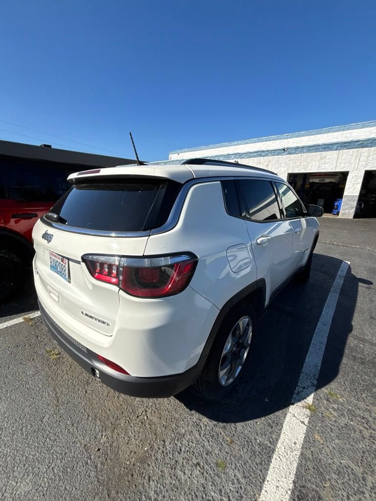 Used 2019 Jeep Compass Limited AWD/4WD image 4