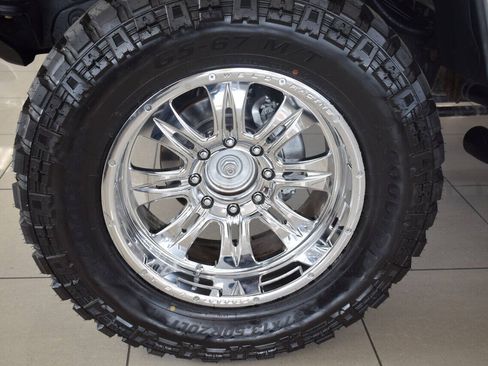 Used 2003 HUMMER H2 w/ Preferred Equipment Group AWD/4WD image 17